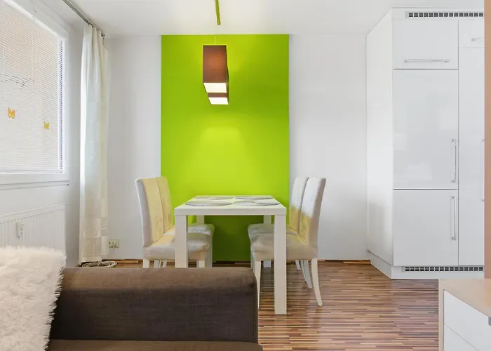 In A Quiet Part Of With A Kitchen Appartamento