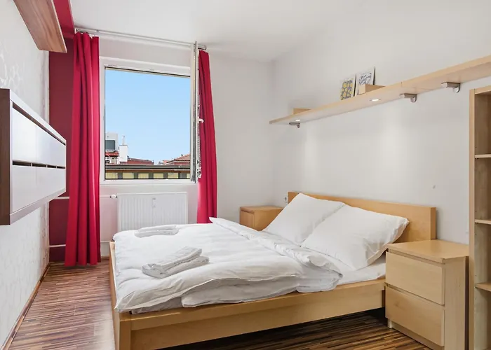 Appartamento In A Quiet Part Of With A Kitchen Praga