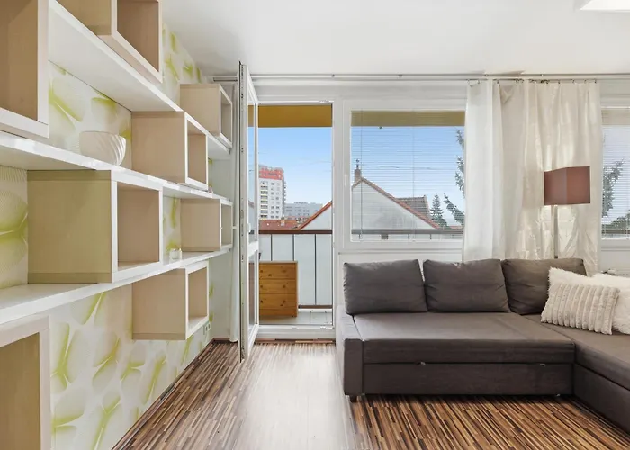 In A Quiet Part Of With A Kitchen Appartamento