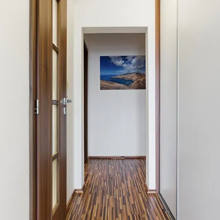 Daire In A Quiet Part Of With A Kitchen *